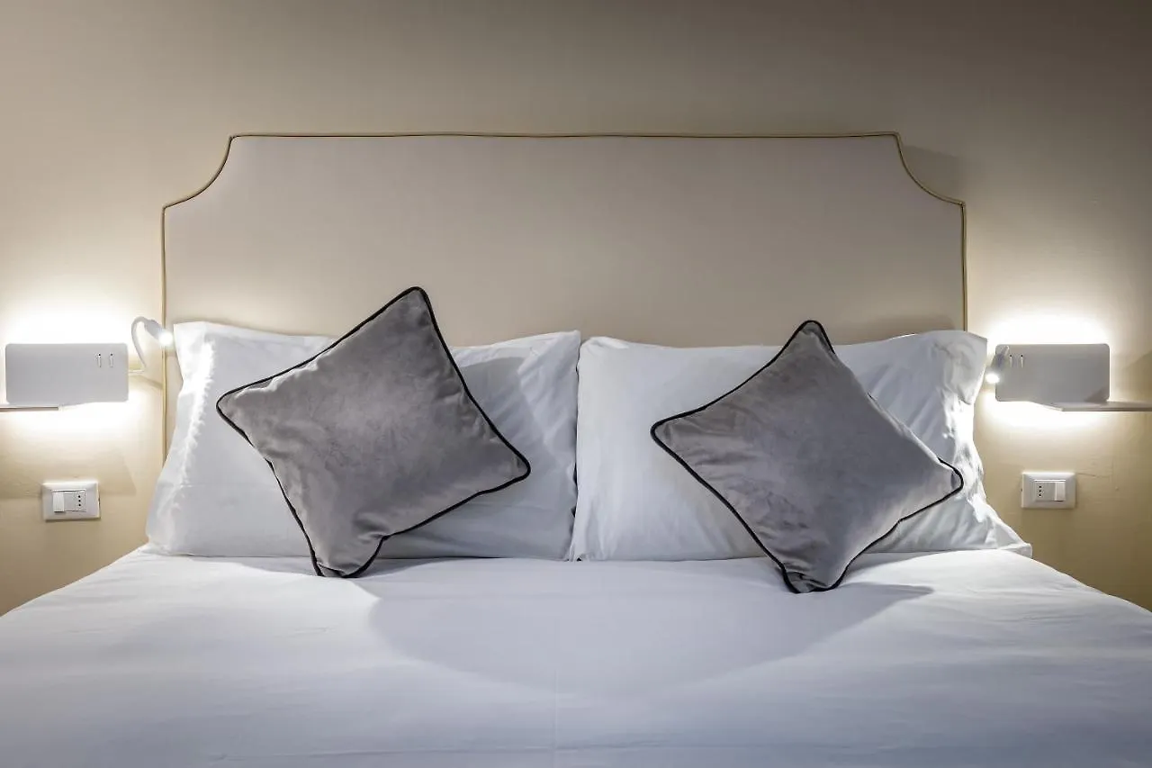 Garibaldi Luxury Apartments Prato  0*, Prato (Prato) Italien