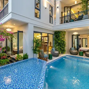 https://volar-de-faifo-villa.hotelsofhoian.com