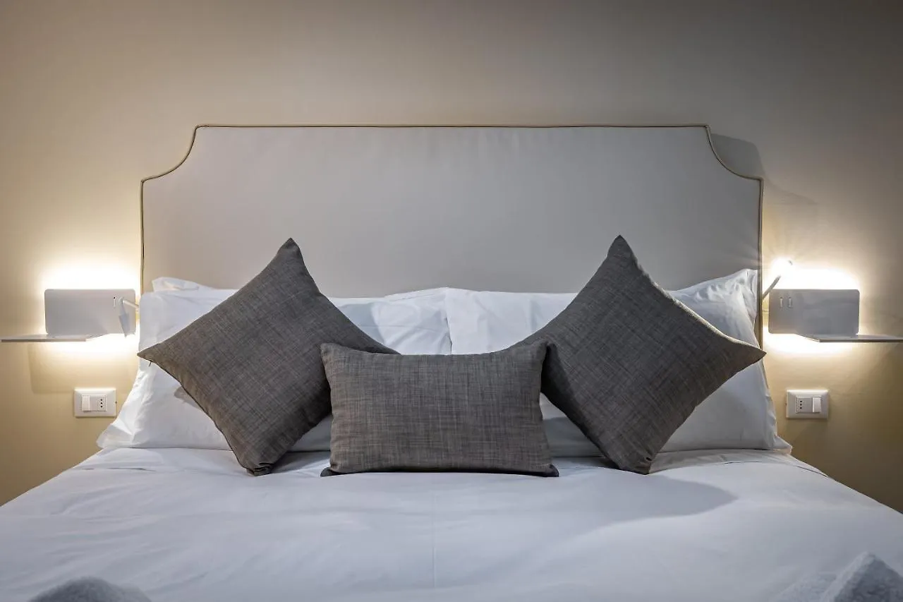 Garibaldi Luxury Apartments Prato  Itália