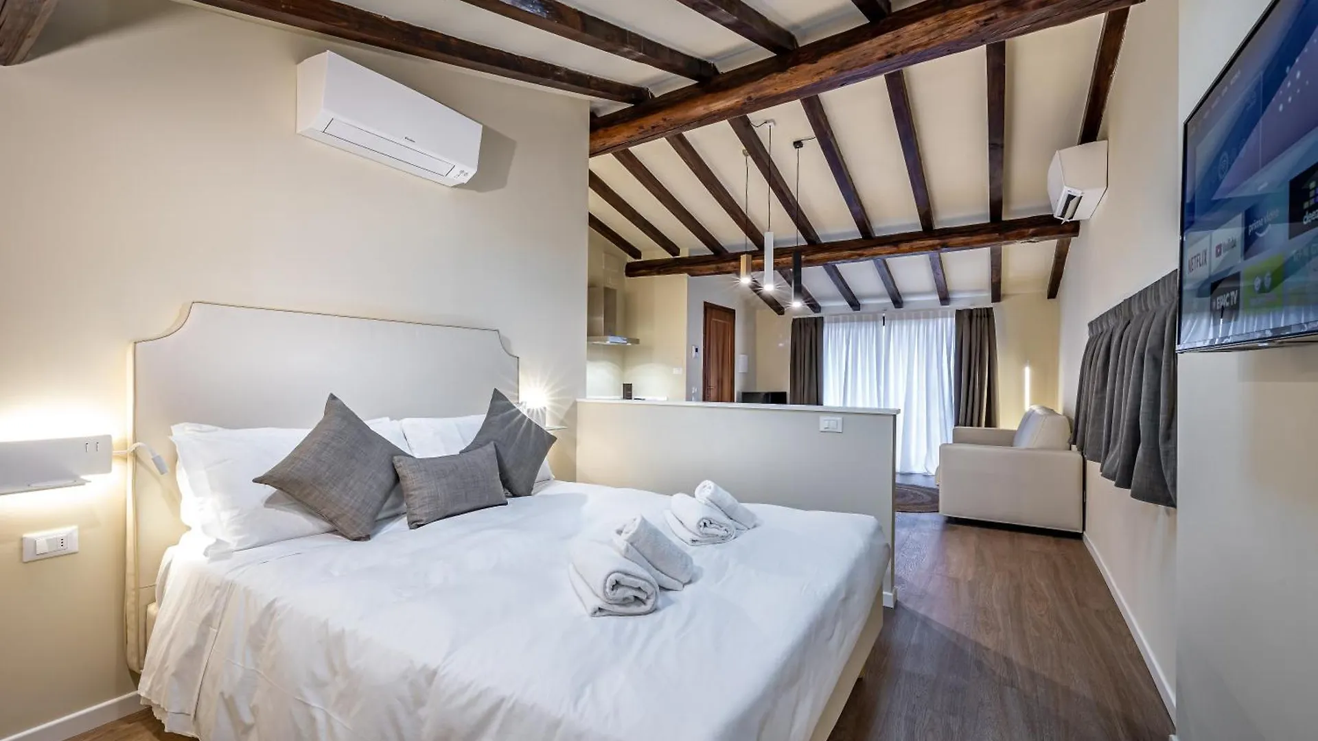Garibaldi Luxury Apartments Prato