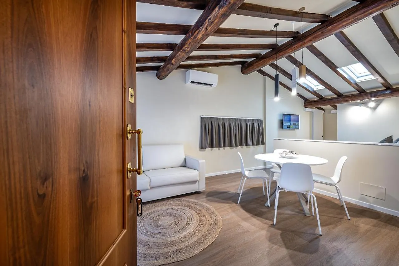Garibaldi Luxury Apartments Prato