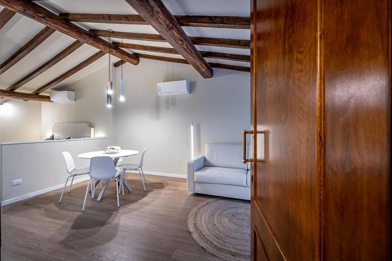 Garibaldi Luxury Apartments Prato