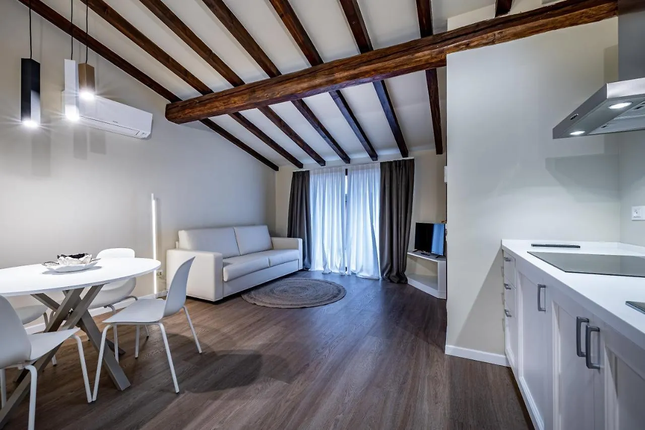Garibaldi Luxury Apartments Prato