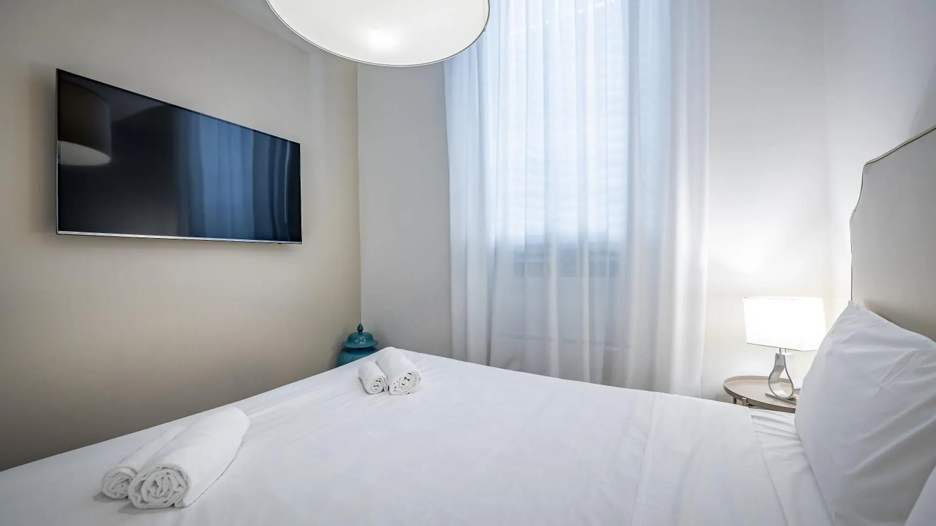 Garibaldi Luxury Apartments Prato  Prato (Prato)